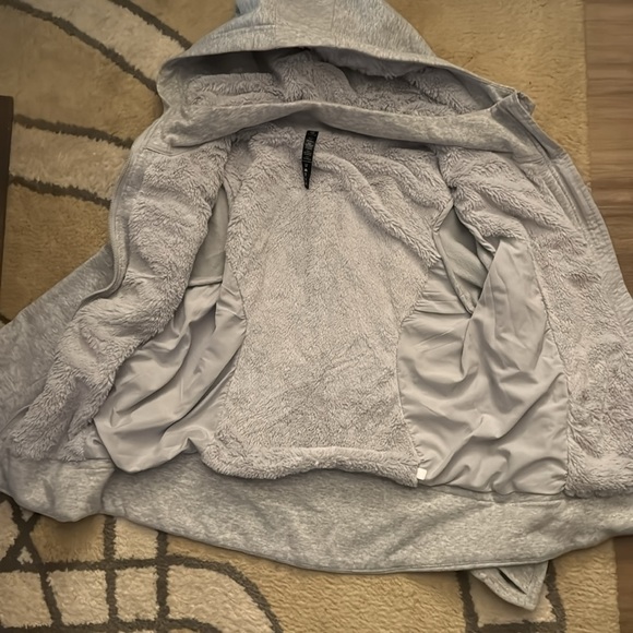 90 Degree By Reflex Light Gray faux fur-Lined Jacket, size Large - Picture 4 of 5